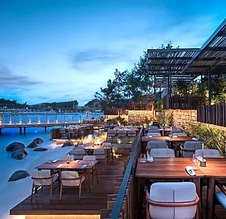 Hotel Lujo Art &joy 5*